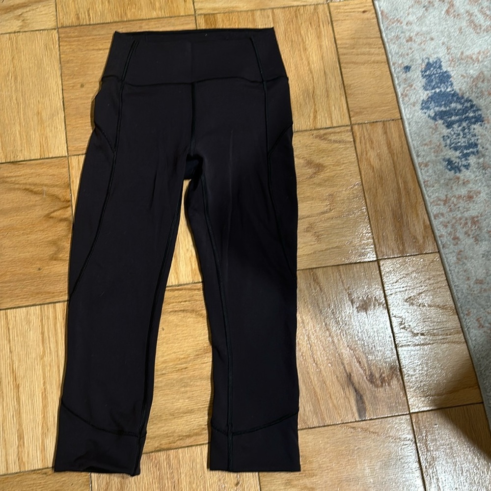 Size 4 black Lululemon cropped leggings